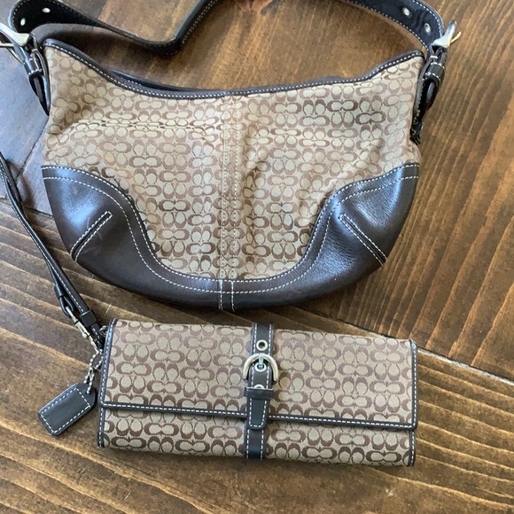 Coach handbag and wallet - Picture 2 of 3